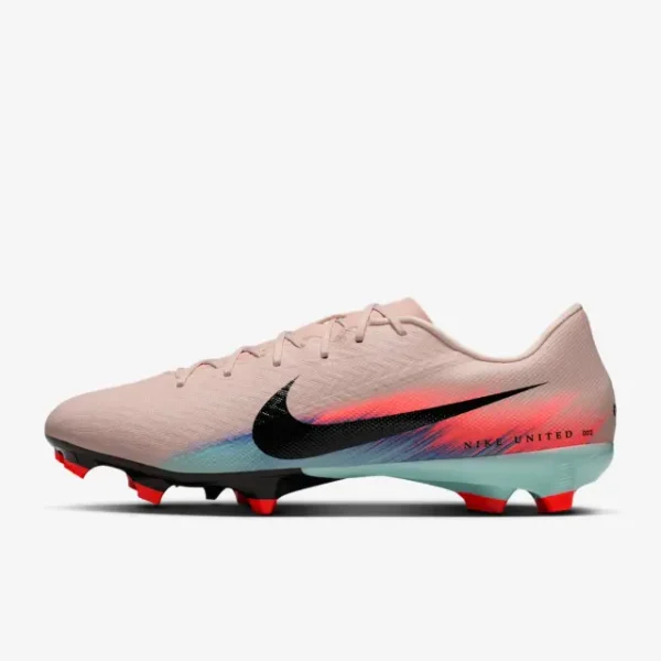Nike Zoom Mercurial Vapor 16 Academy FG/MG United 002 Pack visualised in a clean main merchandising shot