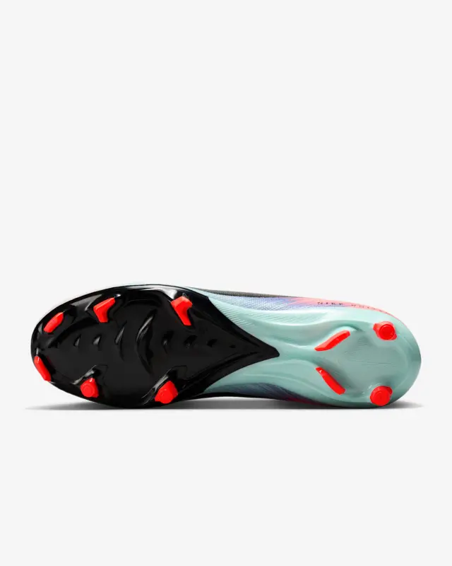 Nike Zoom Mercurial Vapor 16 Academy FG/MG United 002 Pack visualised in a clean gallery merchandising shot