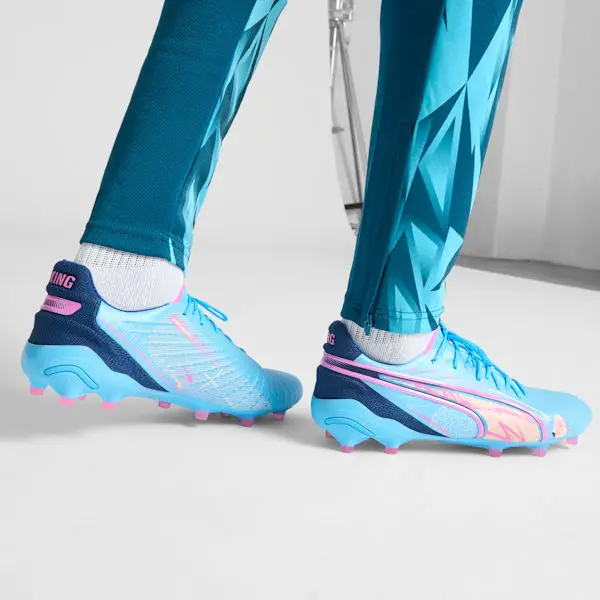 Puma King Ultimate FG/AG Volume Up Pack visualised in a clean gallery merchandising shot