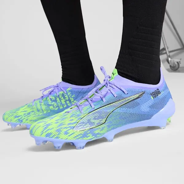 Merchandise image showing Puma Ultra 5 Ultimate FG Chasing The Dream Pack through a gallery perspective